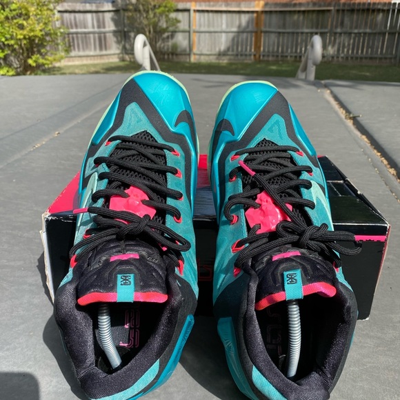 SOLD - Picture 4 of 10